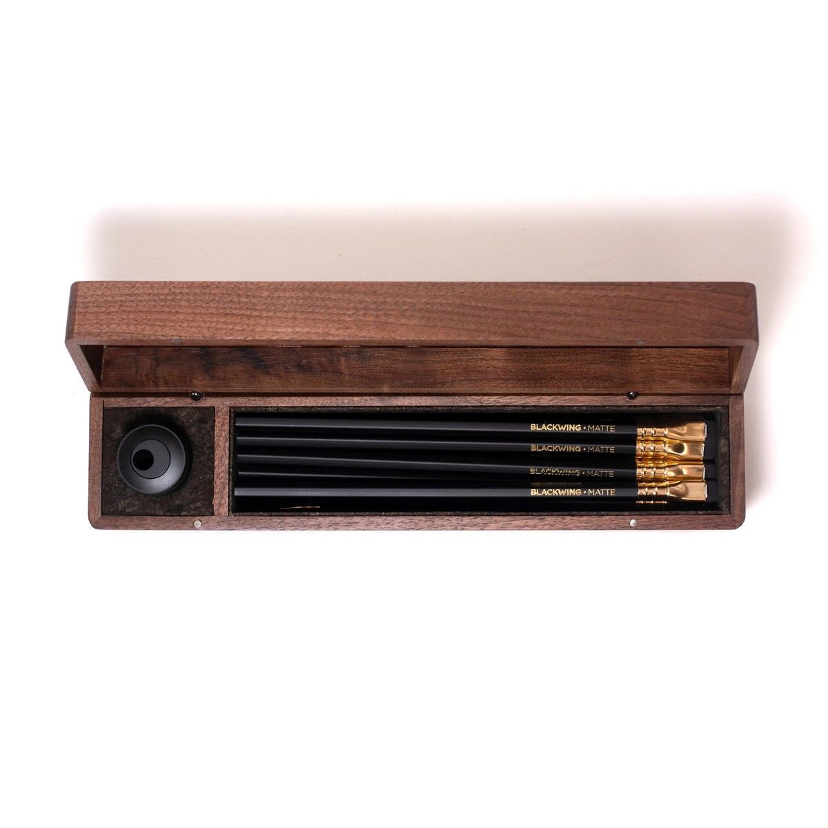 BLACKWING® Matte Black Walnut Σετ Δώρου 24 Μολύβια & Ξύστρα One-Step