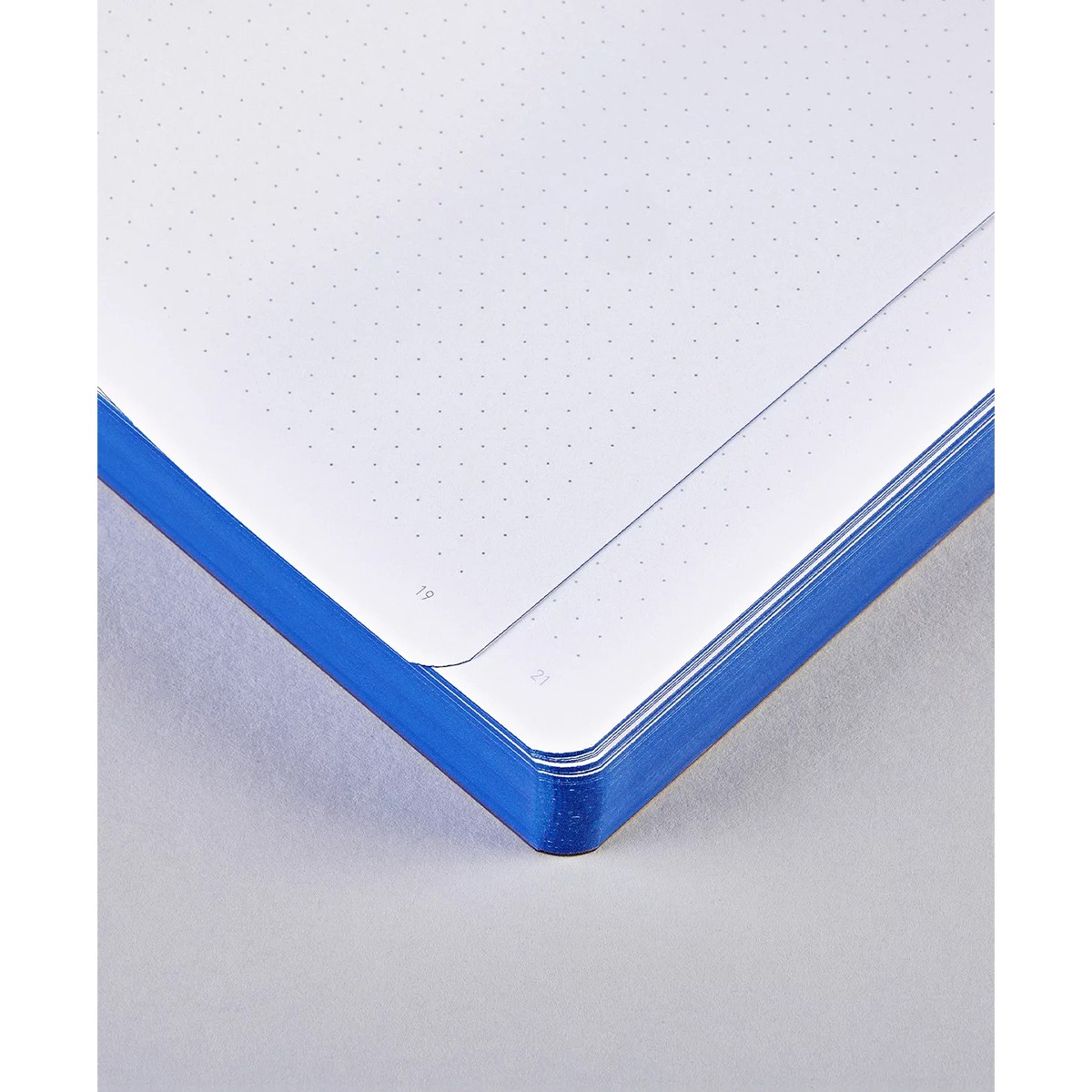 nuuna Notebook Graphic L - Planet Love