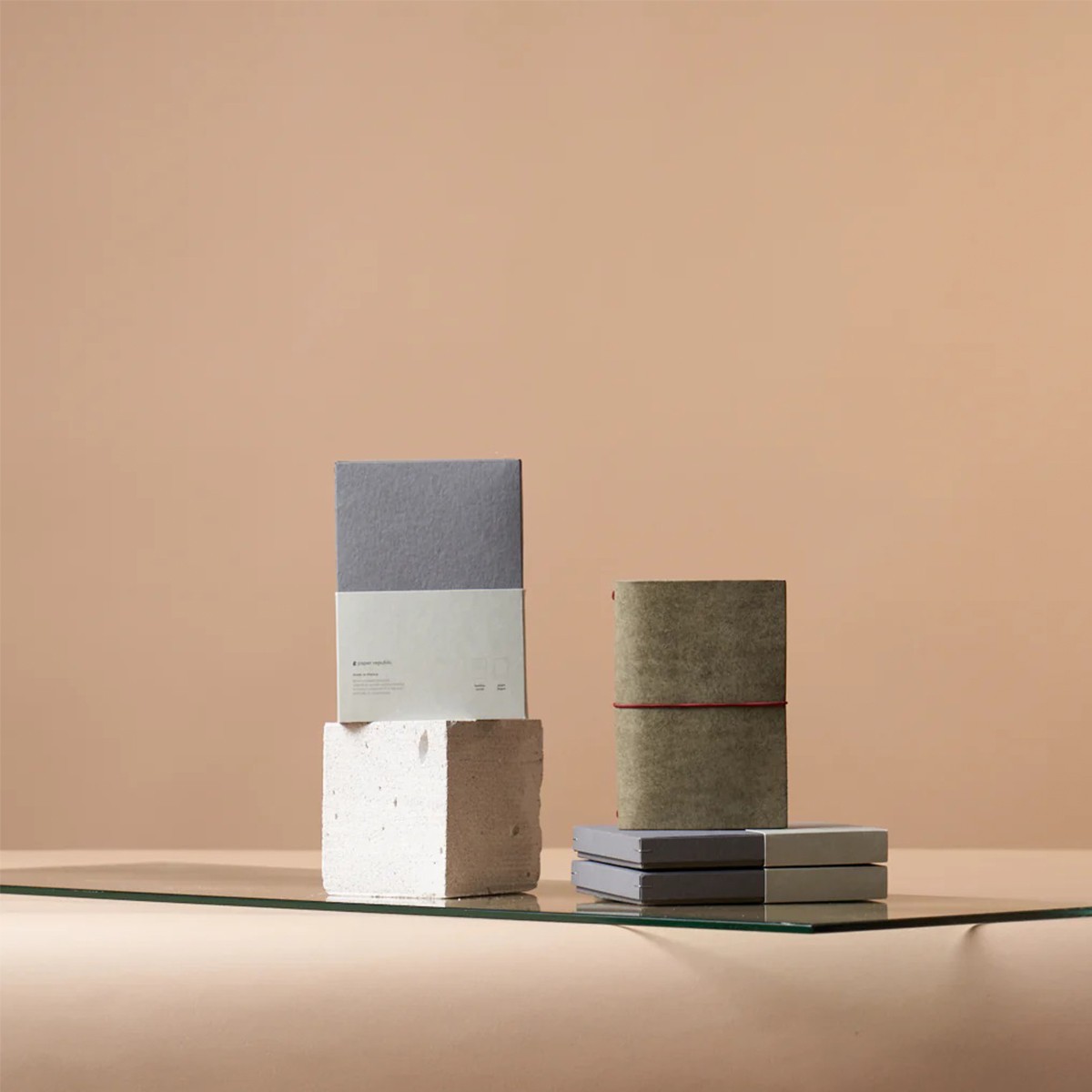 PAPER REPUBLIC Δερμάτινο Σημειωματάριο Grand Voyageur - Pocket / Stone Grey