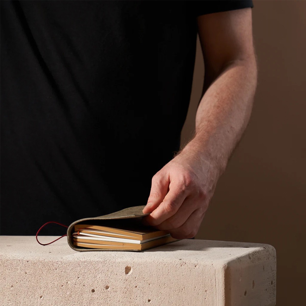 PAPER REPUBLIC Δερμάτινο Σημειωματάριο Grand Voyageur - Pocket / Stone Grey