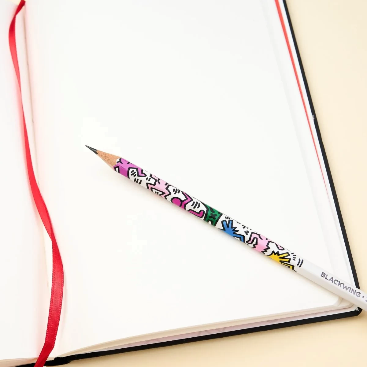 Blackwing Volume 292 Σημειωματάριο Keith Haring Smiling Heart