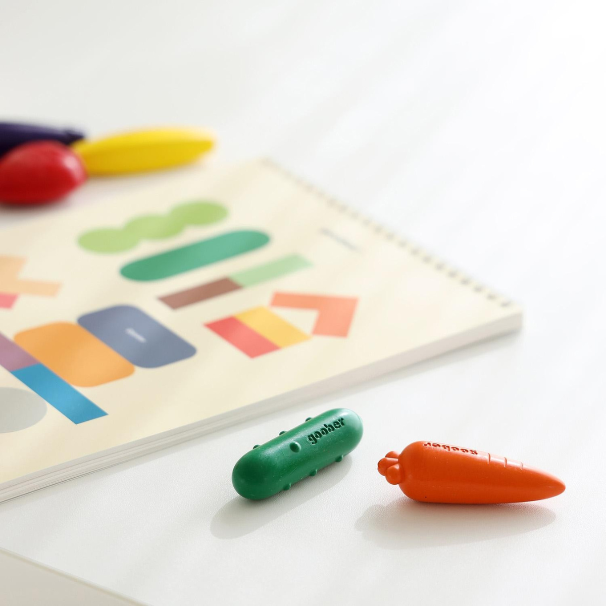 Goober Σετ Κραγιόν & Coloring Book Crayon Farm