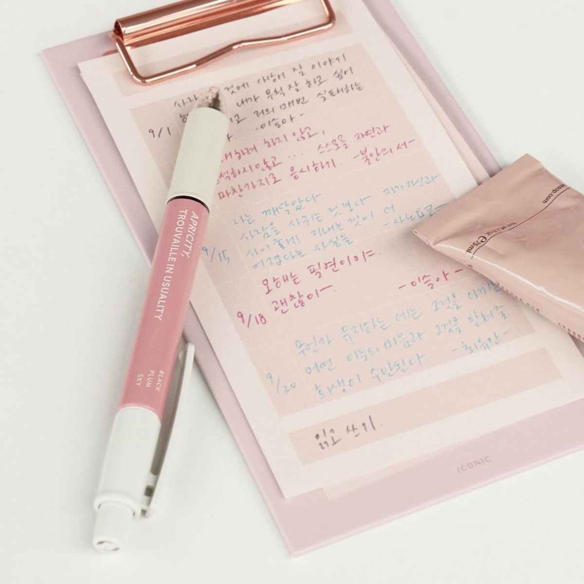 Iconic Στυλό Διαρκείας Smooth 3-Color 0.38mm 02 Pink