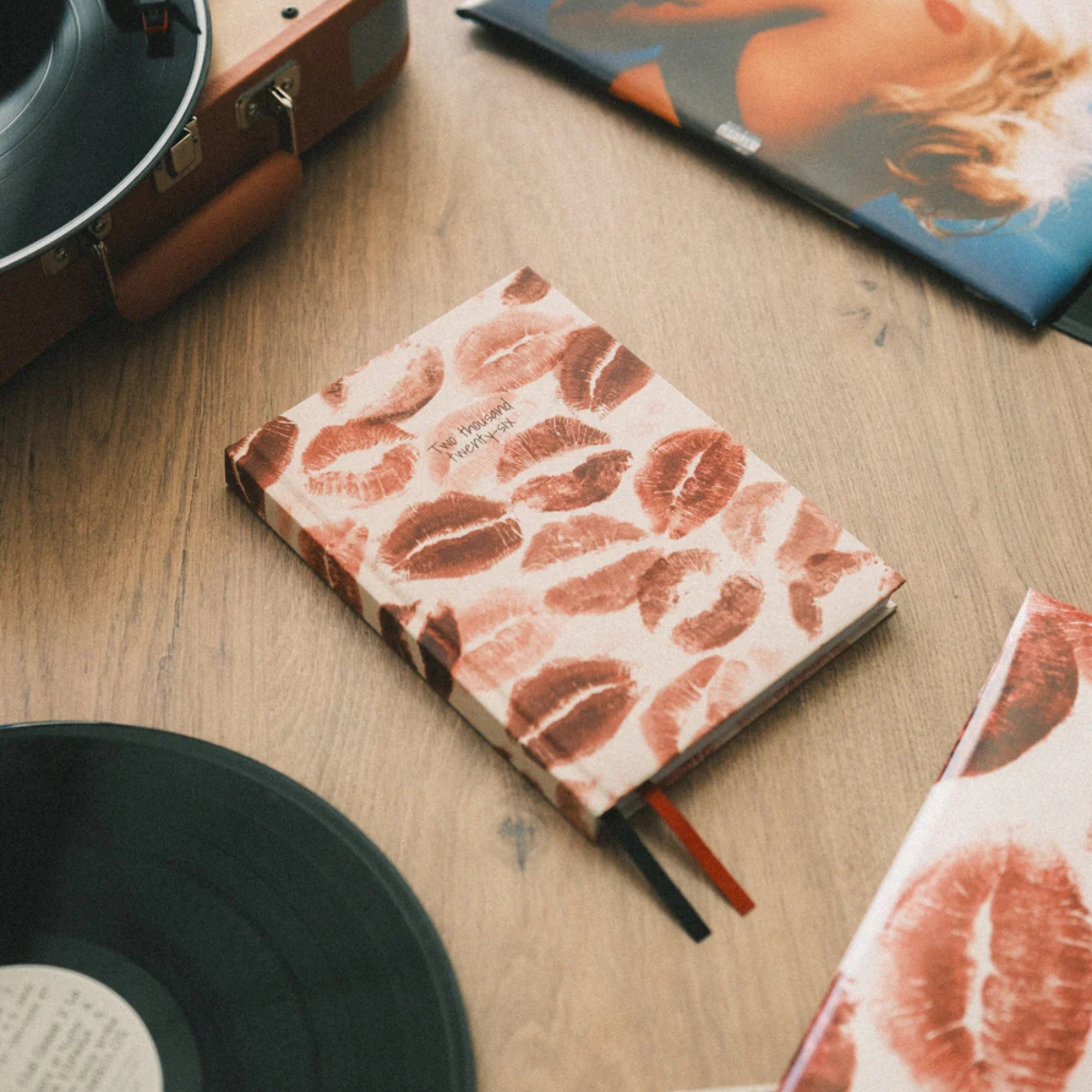 Kokonote Premium Εβδομαδιαίο Ημερολόγιο 2026 Cherry Lips