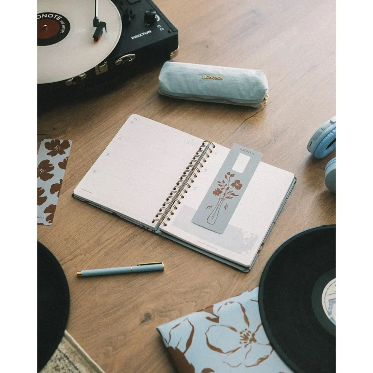 Kokonote Premium Εβδομαδιαίο Ημερολόγιο 2026 Σπιράλ Bambina Mocha Petals