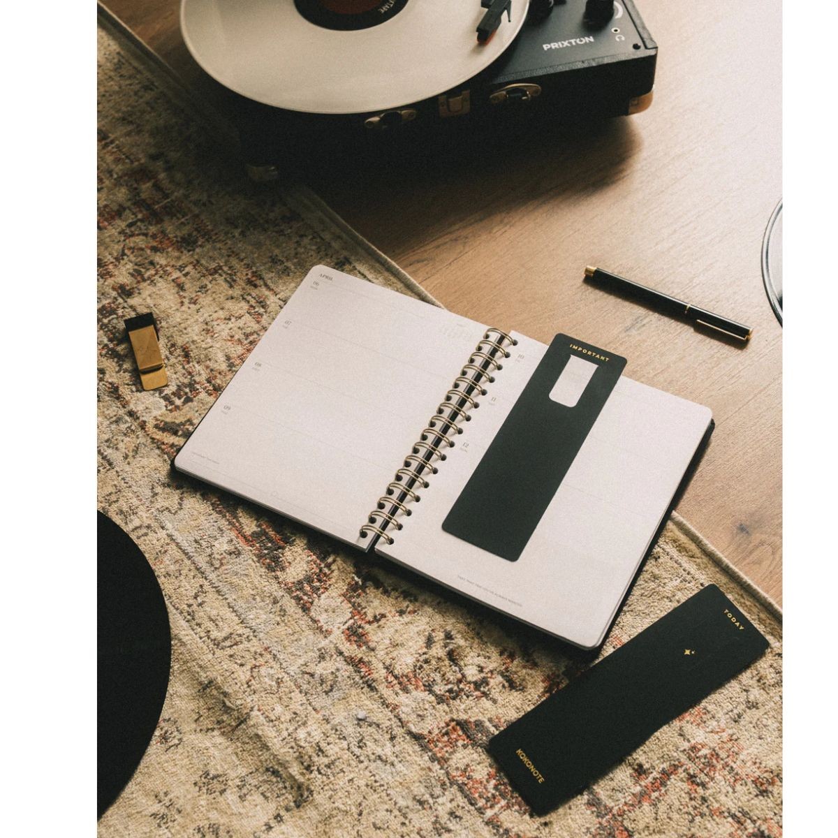 Kokonote Premium Εβδομαδιαίο Ημερολόγιο 2026 Σπιράλ Bambina - Back to Black