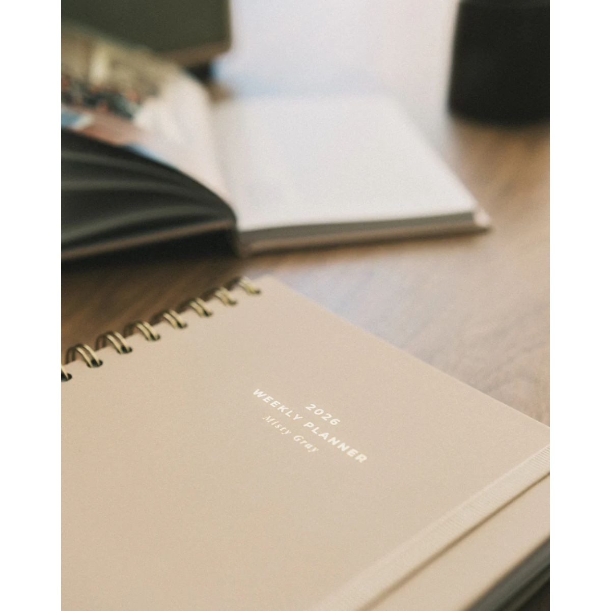 Kokonote Premium Εβδομαδιαίο Ημερολόγιο 2026 Σπιράλ Bambina - Misty Gray