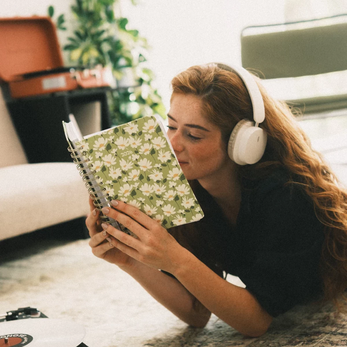 Kokonote Premium Σπιράλ Ημερήσιο Ημερολόγιο 2026 12μηνο Muse Daisy Cottage