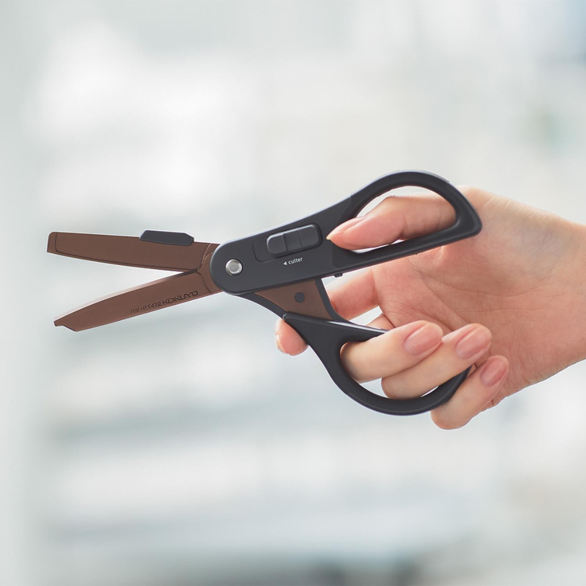 Kokuyo Ψαλίδι 2 Όψεων Hakoake Titanium Black