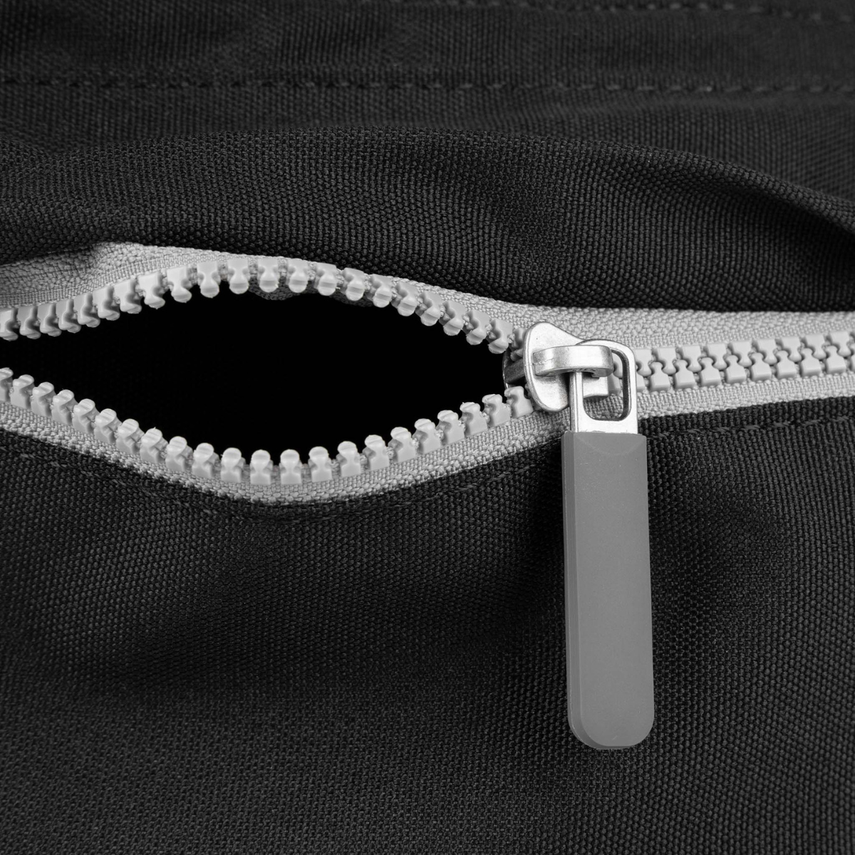 ROKA London Blackfriars Τσάντα Ώμου Messenger Ash από Ανακυκλωμένο Canvas Large 4.2L