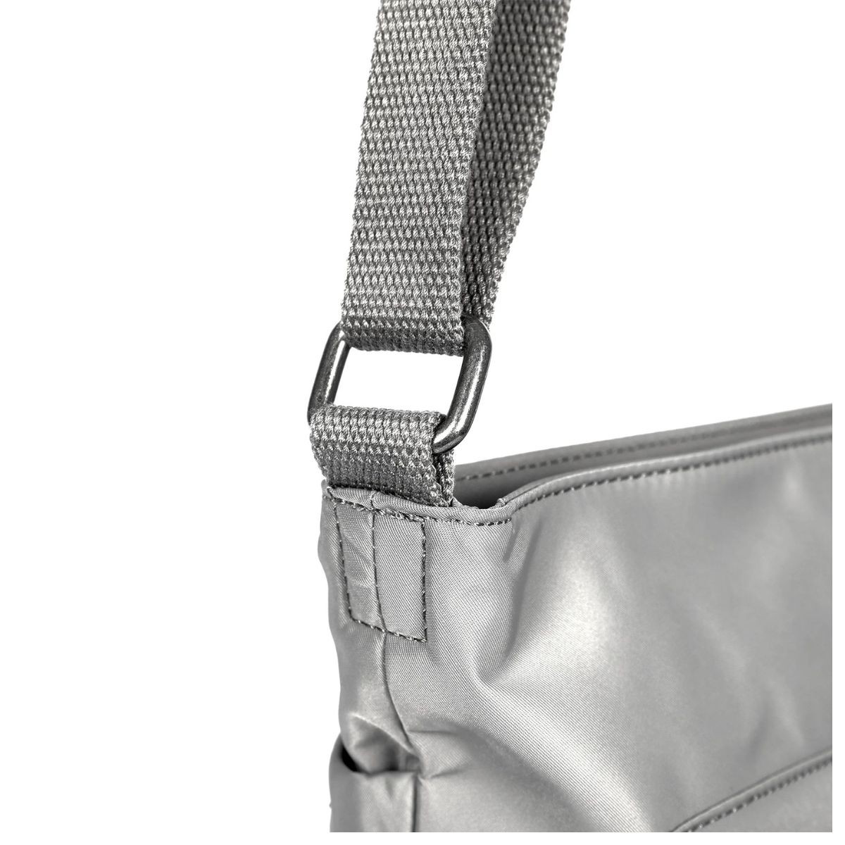 ROKA London Kennington B Τσάντα Crossbody Stormy από Ανακυκλωμένο Nylon Medium