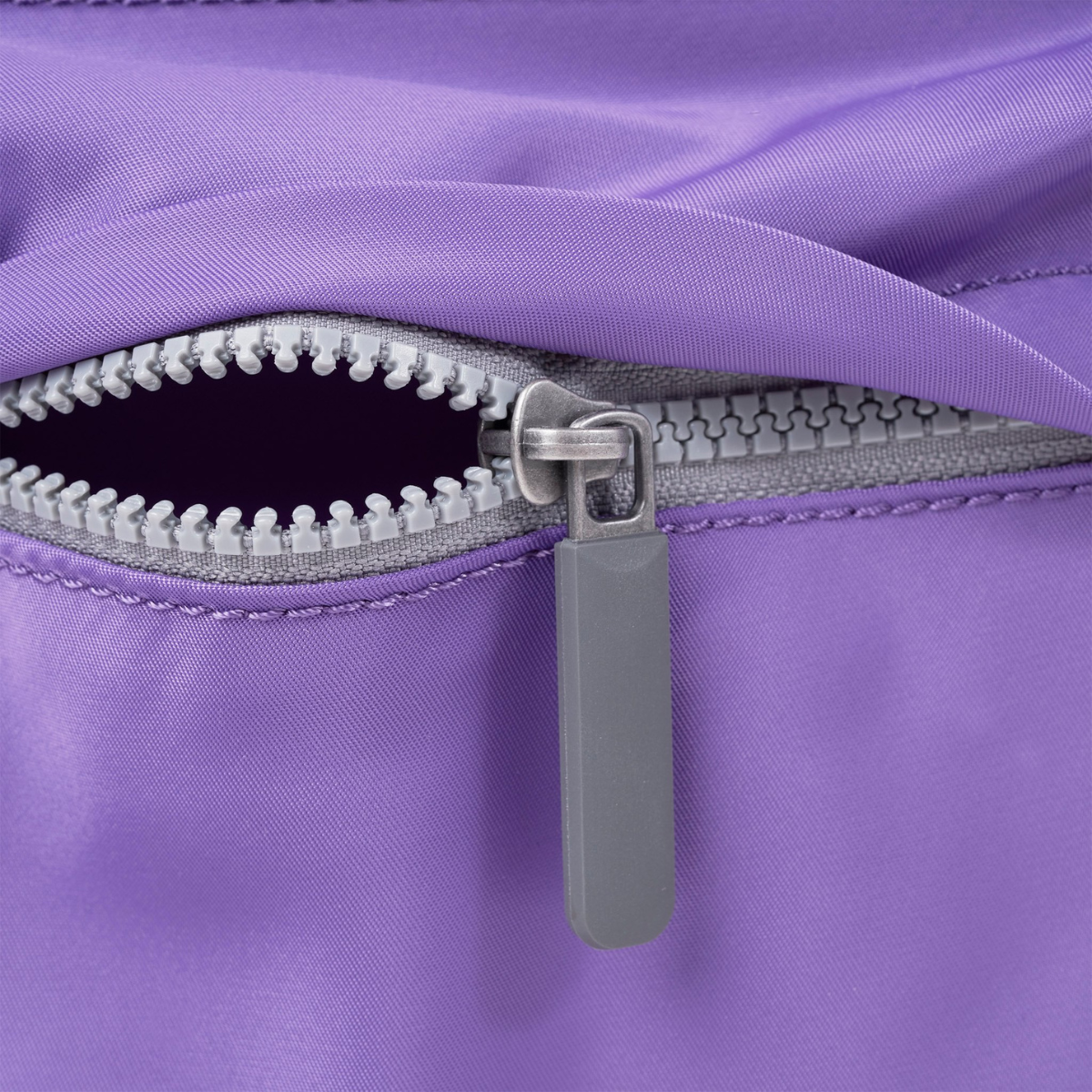ROKA London Moorgate Messenger Τσάντα Ώμου Majestic Purple από Ανακυκλωμένο Nylon - Medium 3.1L