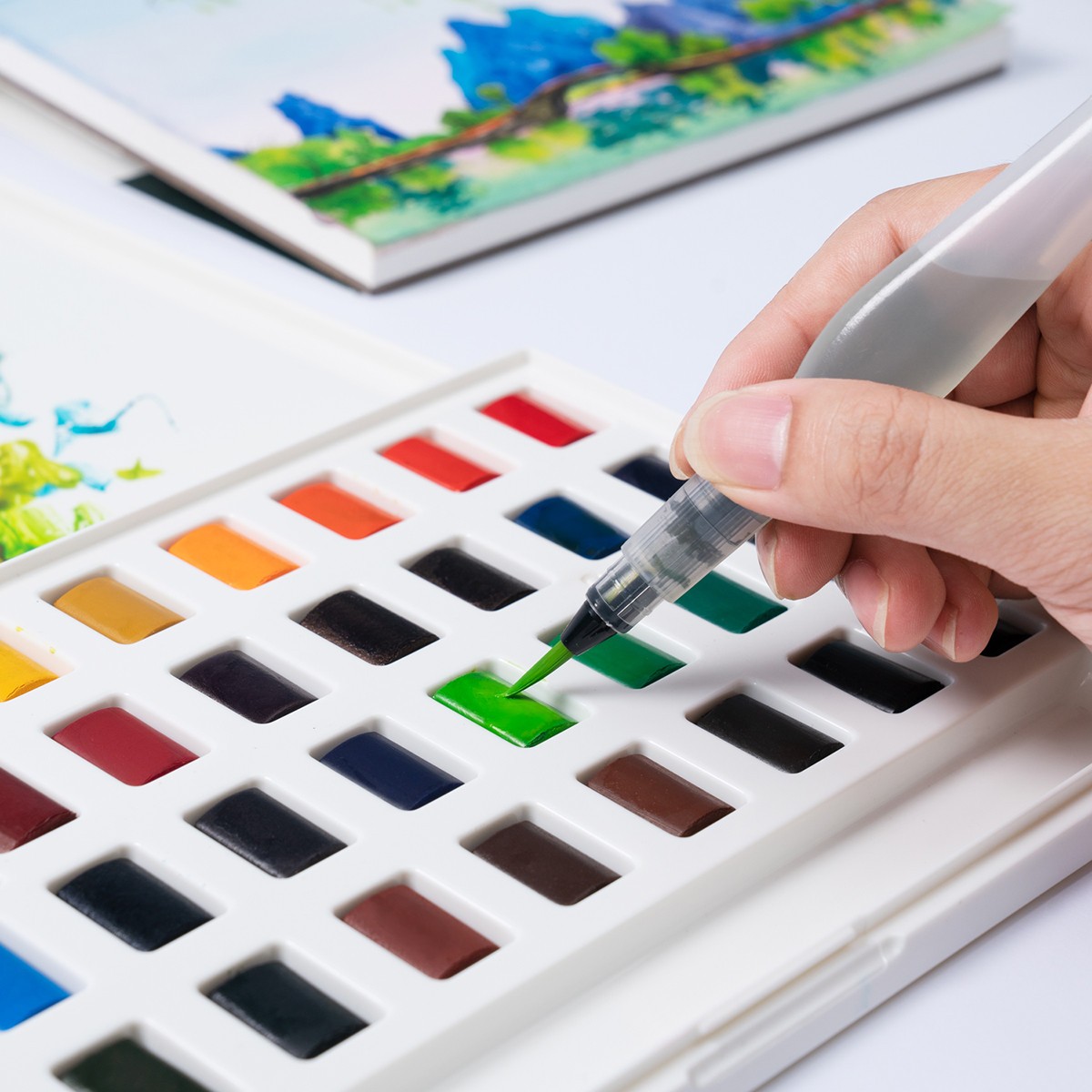 HIMI Κασετίνα Watercolour 36 Χρωμάτων σε Half-Pans με πινέλο