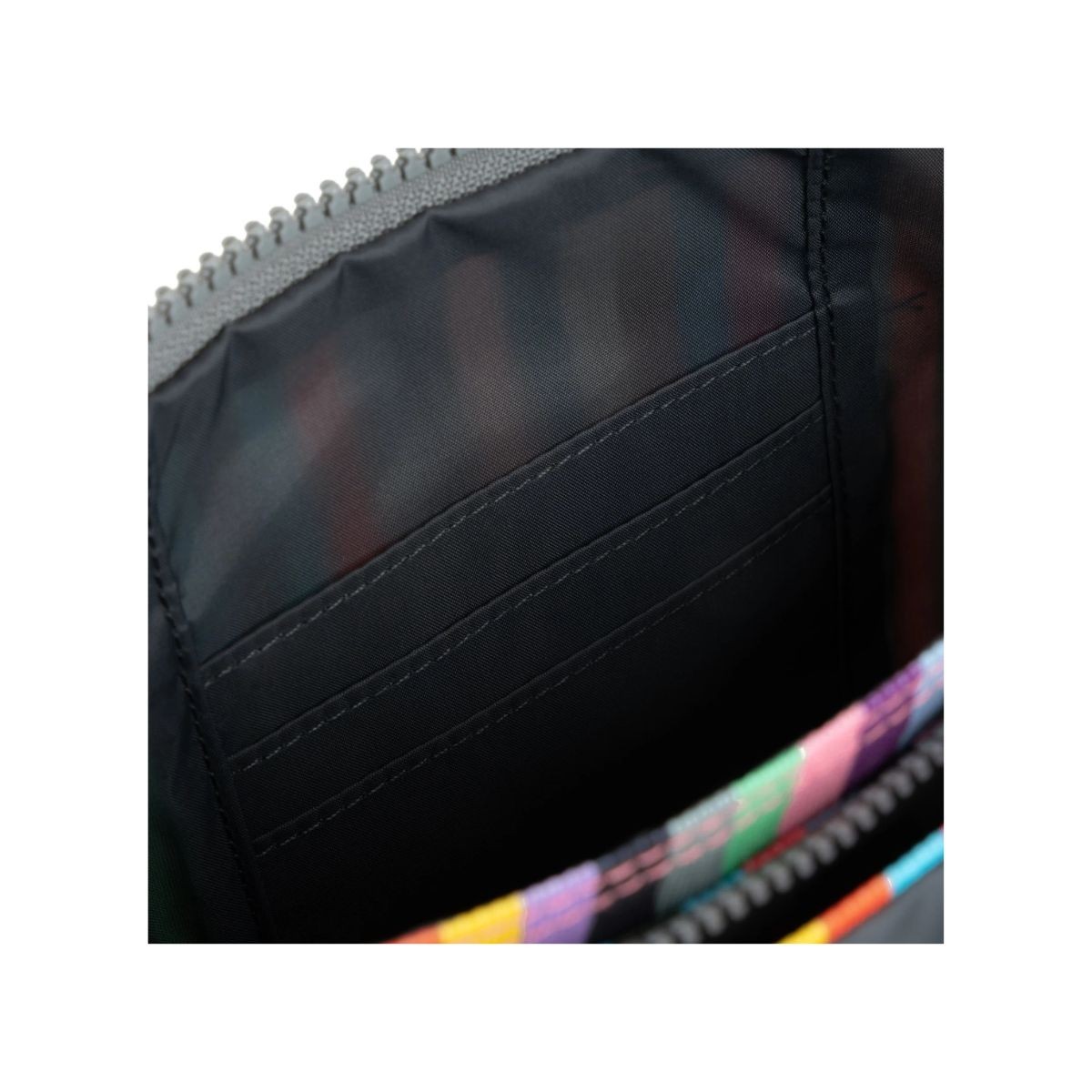 ROKA London Carnaby Τσάντα Crossbody Multi Stripe από Ανακυκλωμένο Καμβά XL 1.27 L