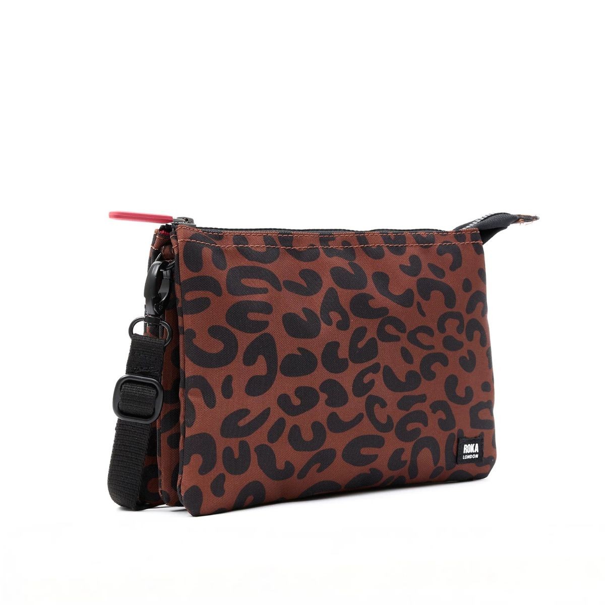 ROKA London Carnaby Τσάντα Crossbody Scarlet Leopard από Ανακυκλωμένο Καμβά XL 1.27L