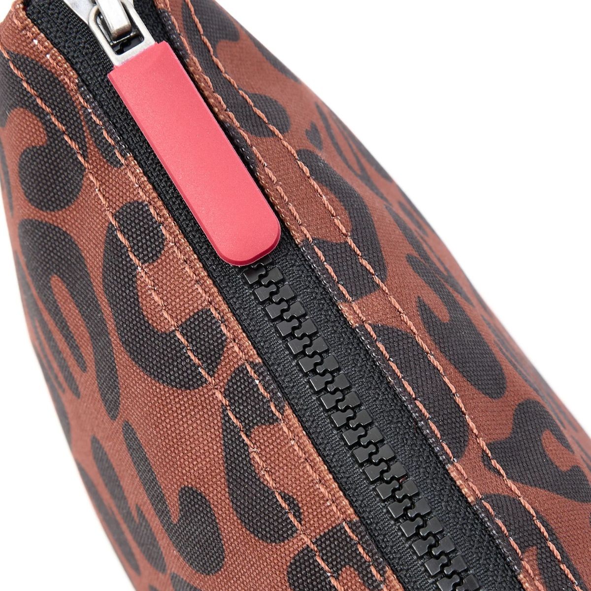 ROKA London Carnaby Τσάντα Crossbody Scarlet Leopard από Ανακυκλωμένο Καμβά XL 1.27L