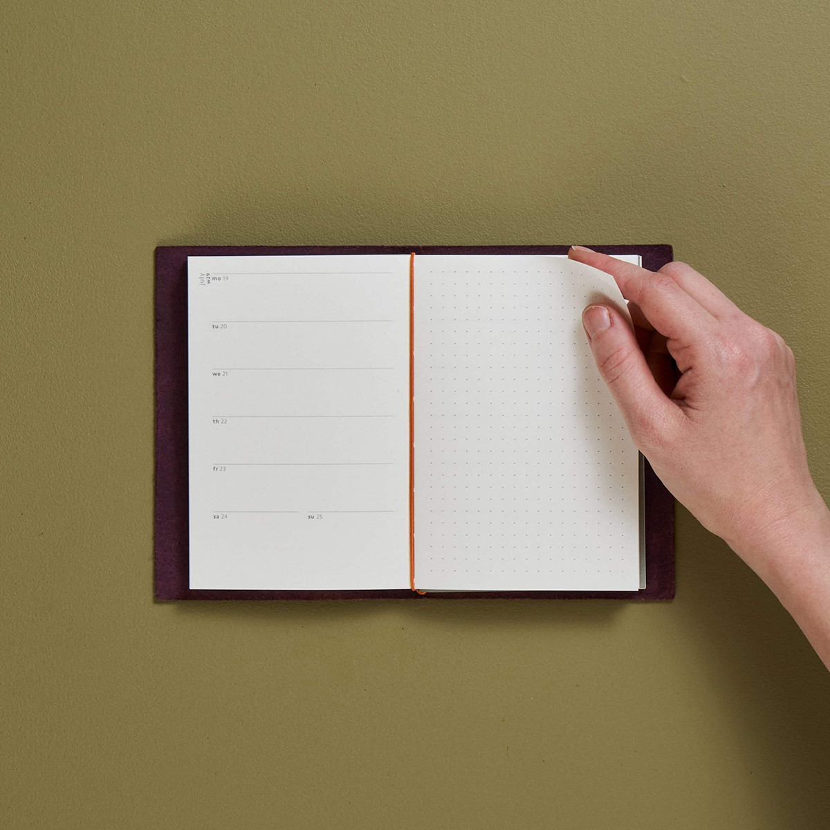 Paper Republic Weekly Planner with Notes 2027 - Pocket