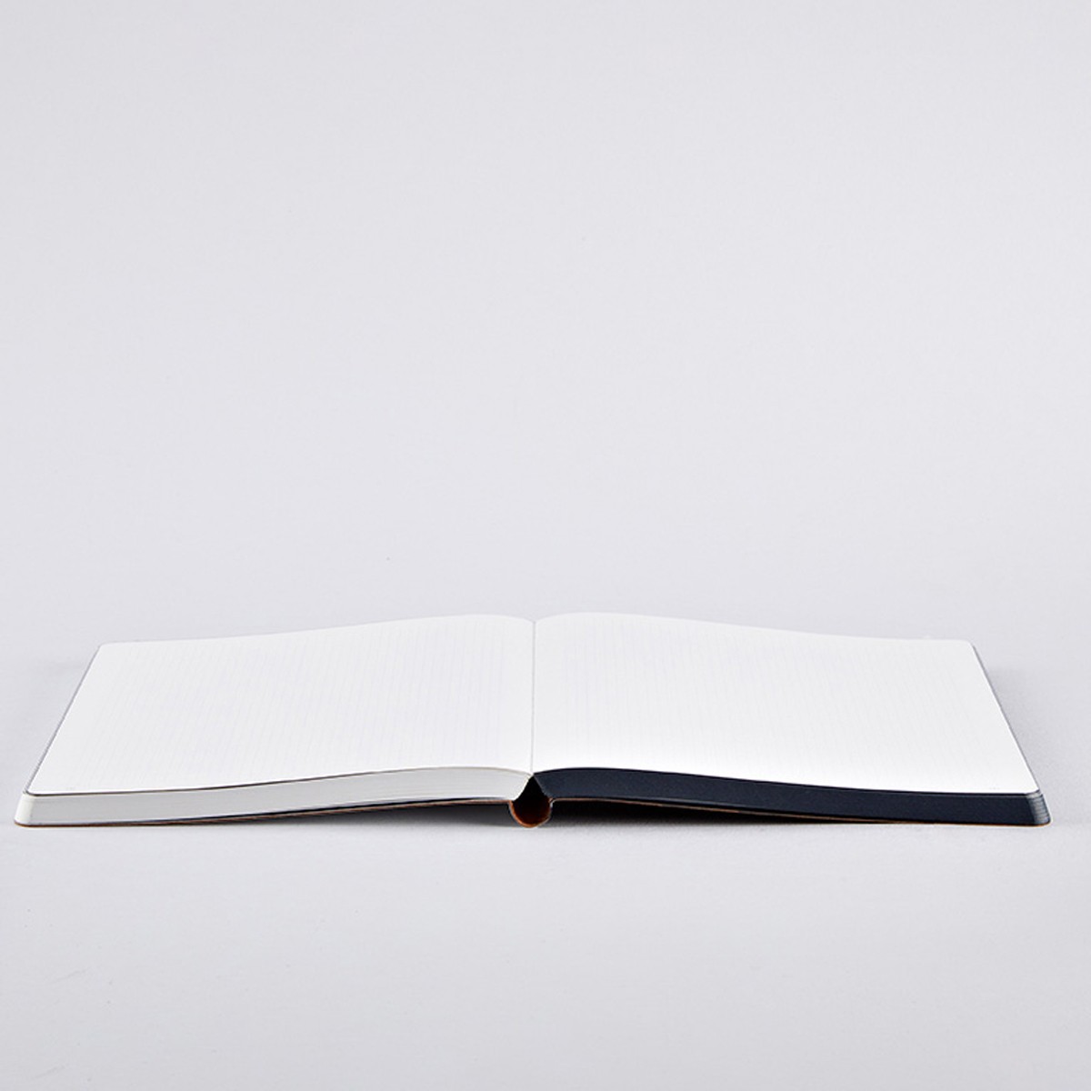 nuuna Notebook Graphic L - COPYRIGHT