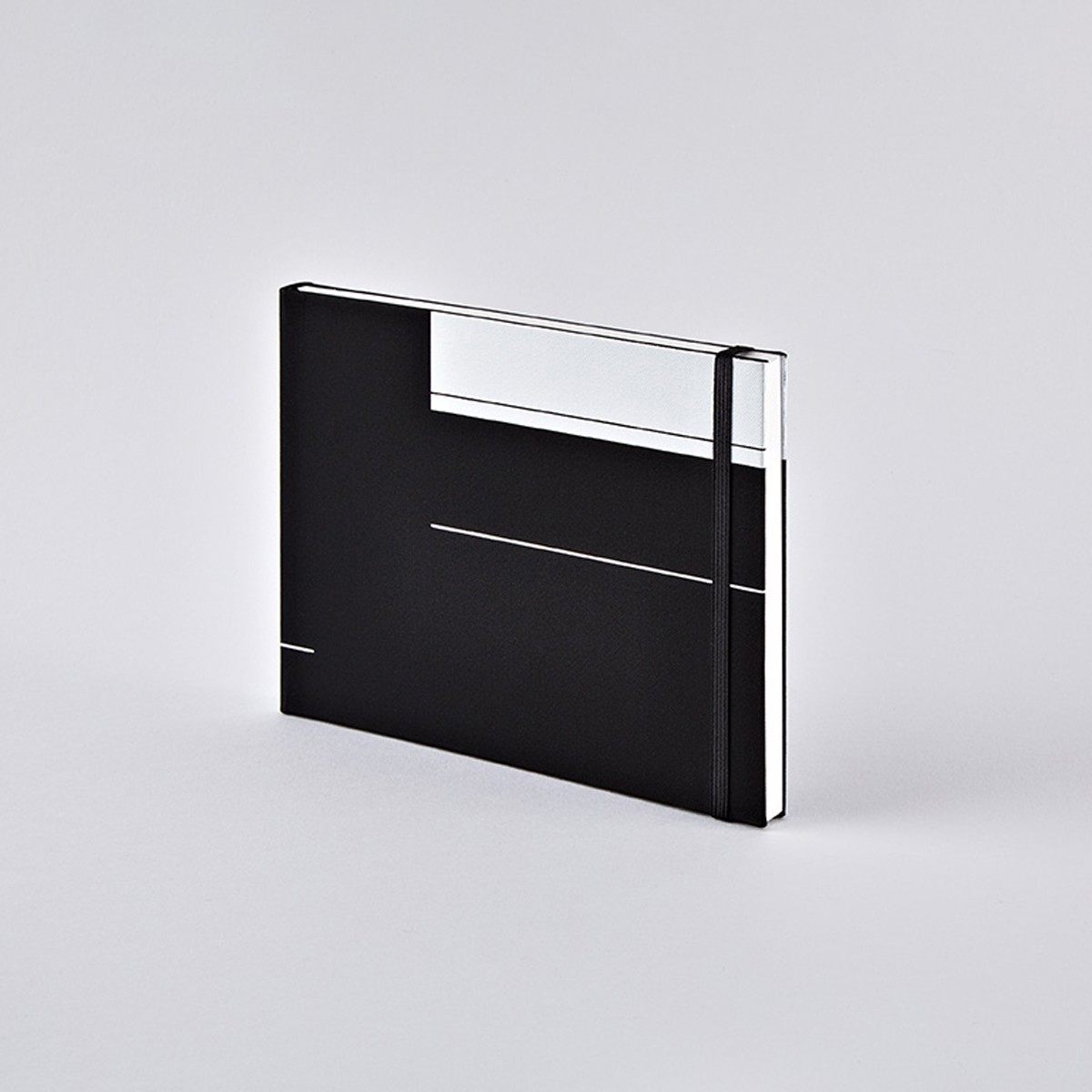 Nuuna Notebook Project M - BLACK LANDSCAPE