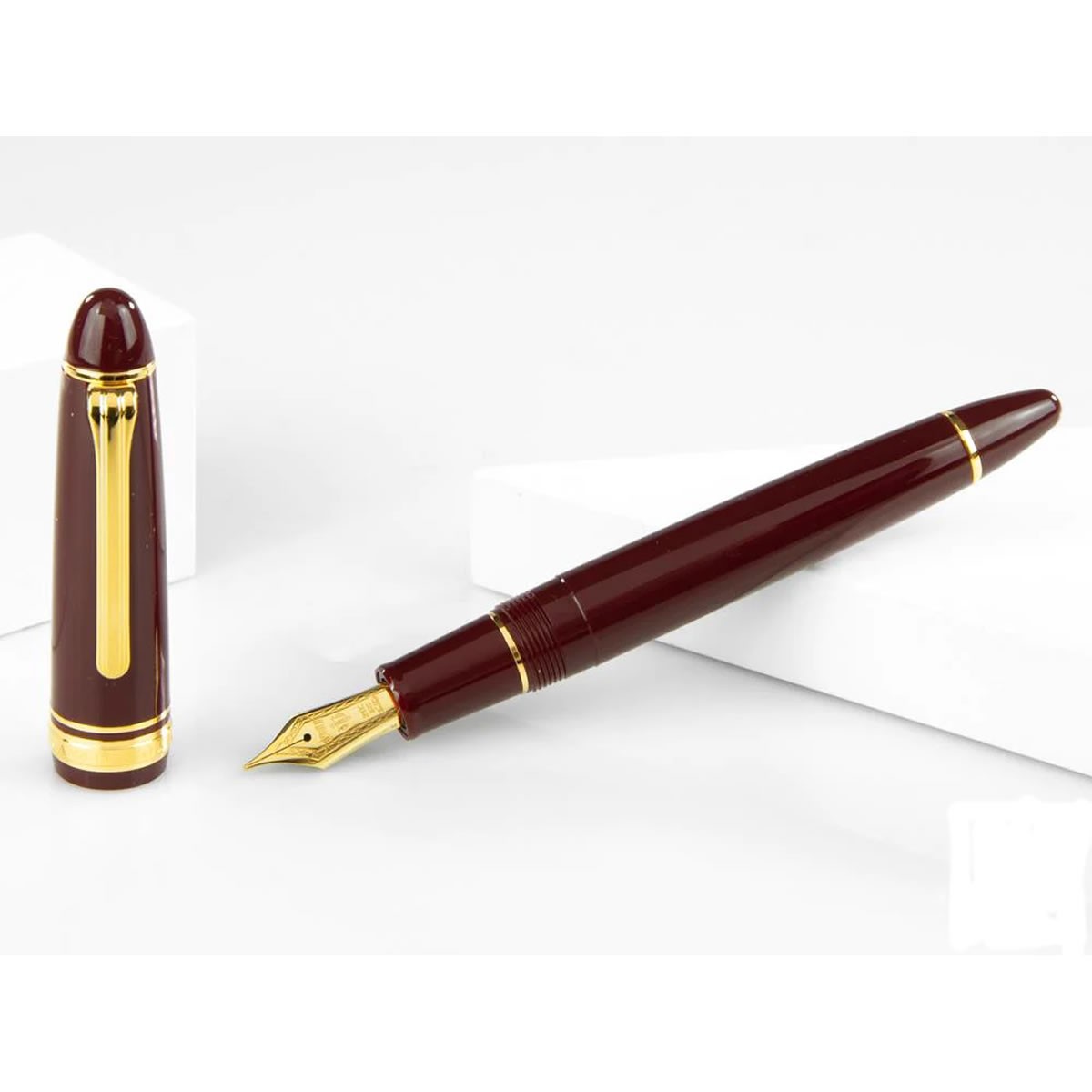 SAILOR 1911 L Maroon Gold 21K Πένα M