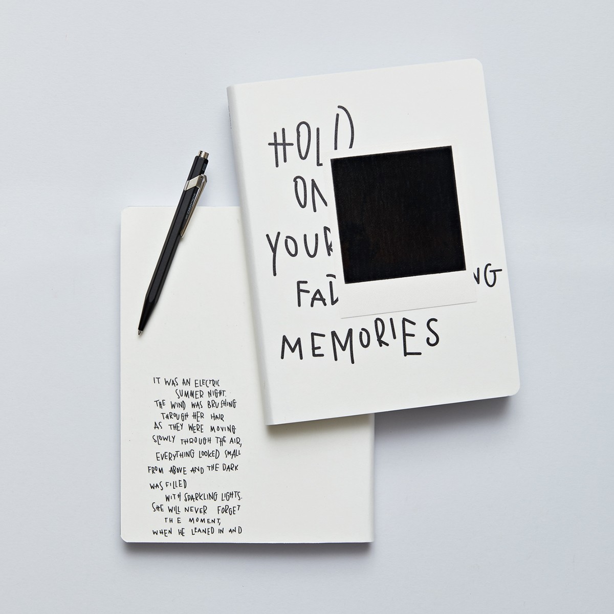 nuuna Notebook Graphic Thermo L -  FADING MEMORIES